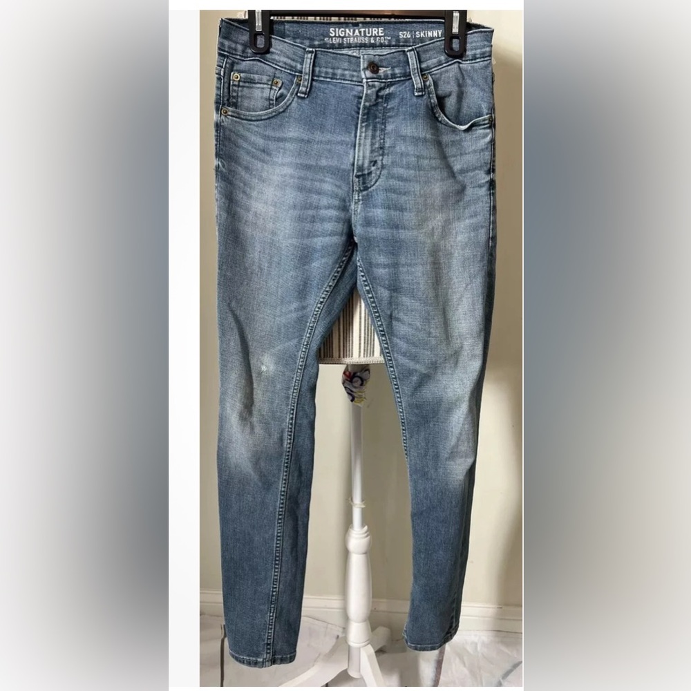 Women’s Levi Signature Skinny Strauss Jeans Riveted Sz 26